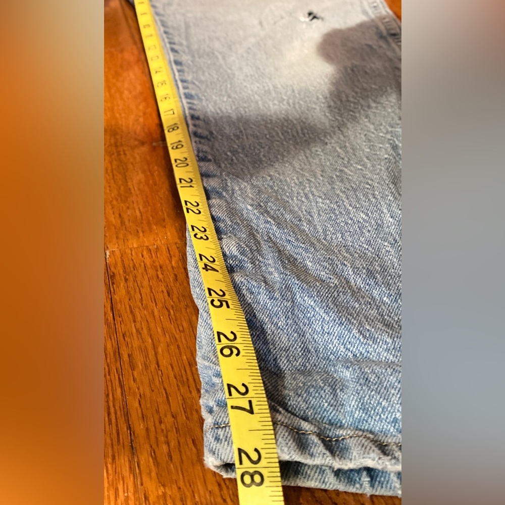 34/29 Wrangler Authentic Premium Quality Blue Jeans - distressed - Picture 13 of 17